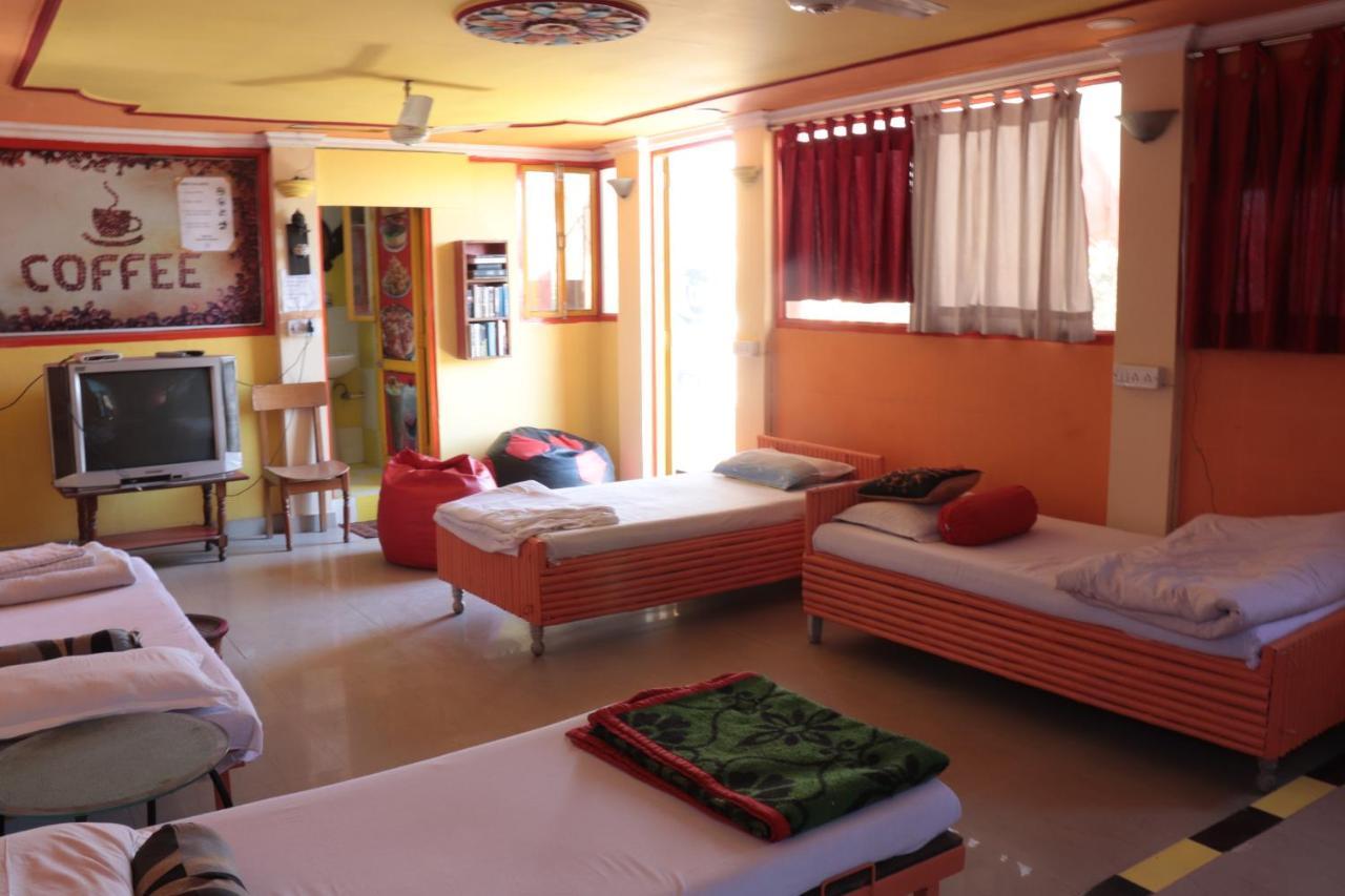 Govind Hotel Джодпур Екстериор снимка
